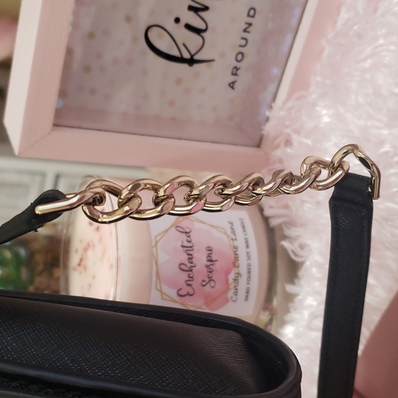 Kate Spade Crossbody bag w/partial chain strap - Picture 3 of 6